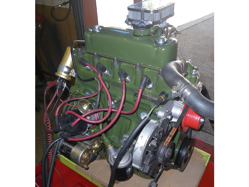 Austin Mini Engine Paint Mowog Green