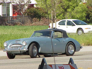 MVC-323F