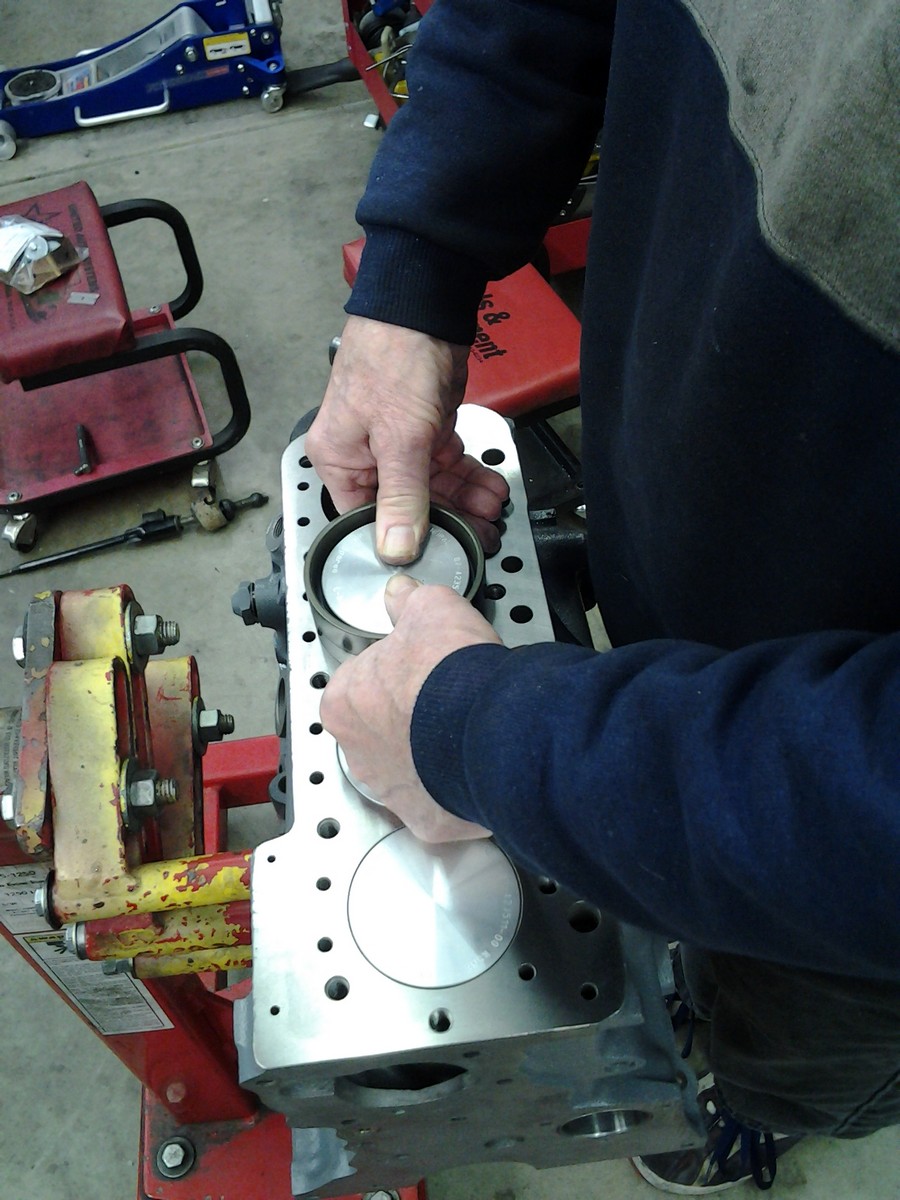 Piston Ring installation