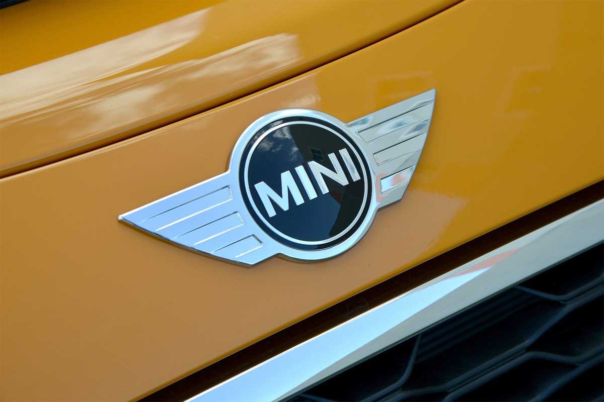 mini cooper emblem badge gen3