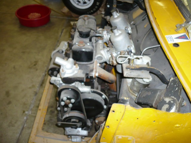 Mini Cooper with Twin SU carbs