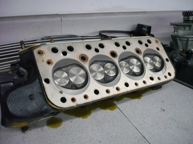 Mini Cooper S racing cylinder head