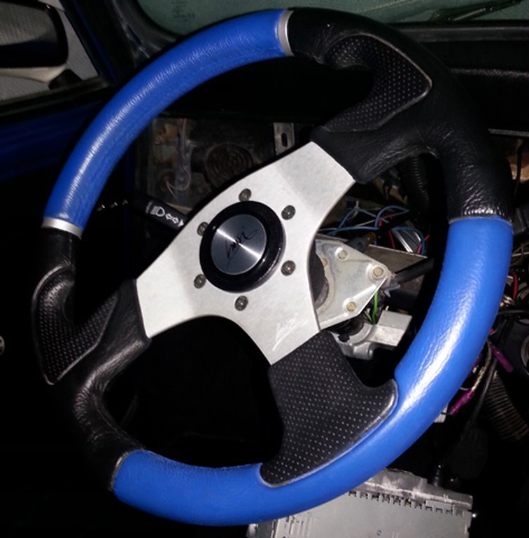 Steering_Wheel_size_poll